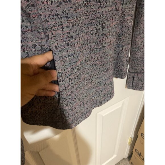 LULULEMON Womens Size: 8 Run Swiftly Long Sleeve 1/2 Zip Top - Picture 4 of 8